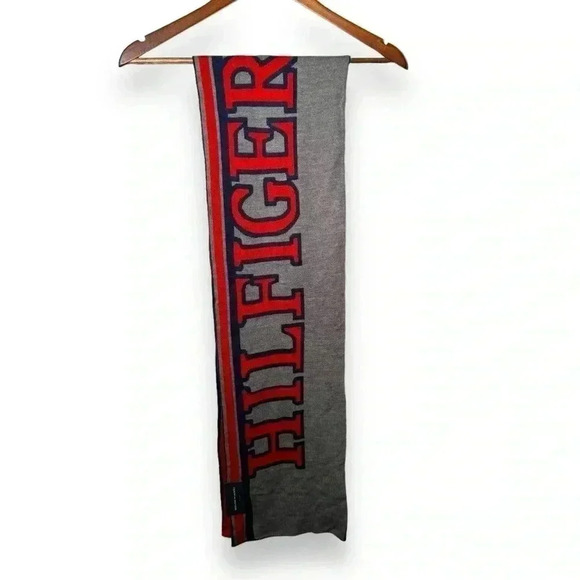NWT TOMMY  HILFIGER VARSITY INSPIRED SCARF - Picture 1 of 6
